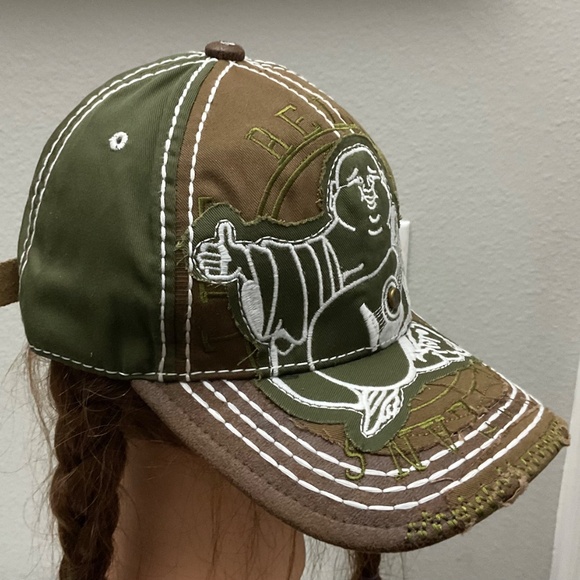 True religion PUFFER JACKET With True Religion Distressed Trucker hat. - Picture 8 of 14